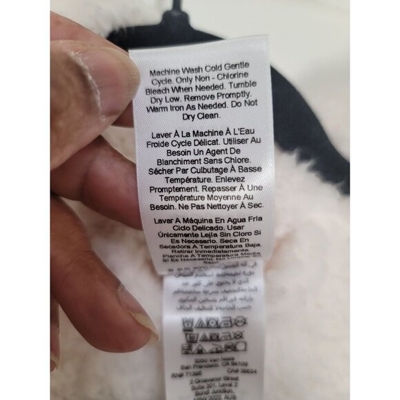 Pottery Barn Teen Hooded Plush Fleece Bathrobe Belt & Pockets - Picture 13 of 13